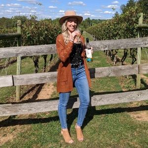 Meet your Posher, Allison